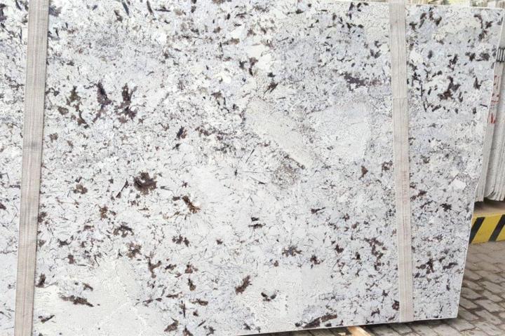 Création de comptoir en Dekton Laval