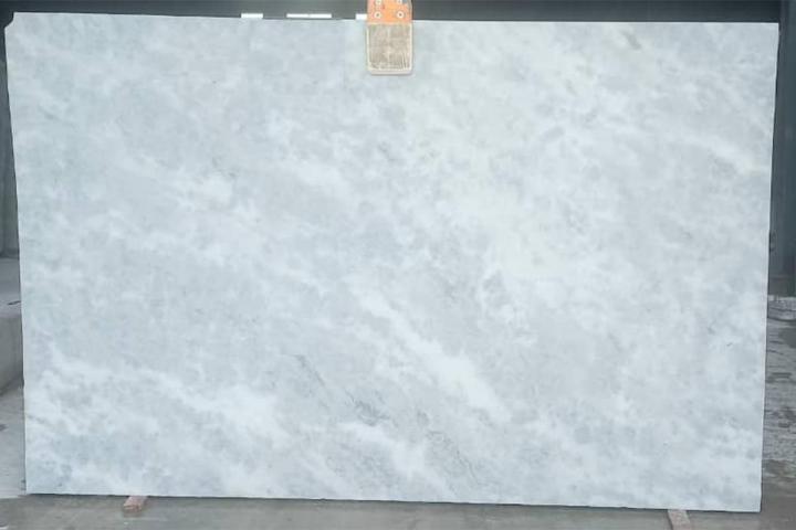 Fabricant de comptoirs en quartz Laval