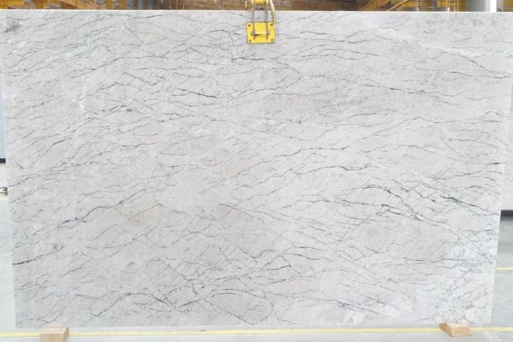 Création de comptoirs en quartzite Laval