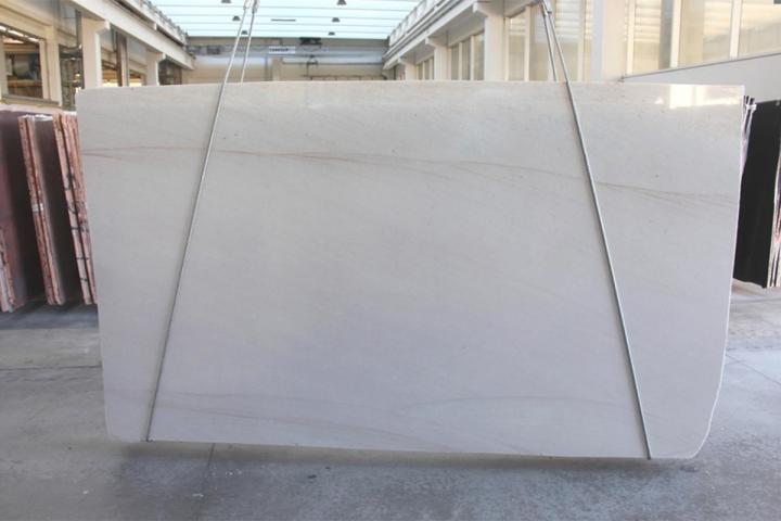 Fabricant de comptoir en porcelaine Laval