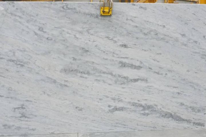 Fabricant de comptoir en Dekton Laval