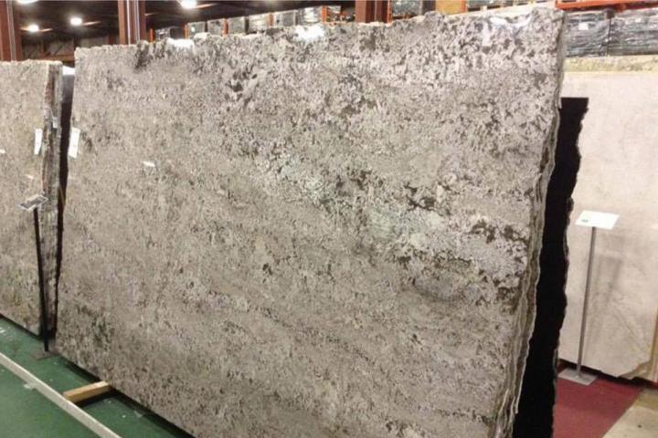 Construction de comptoirs en granite Laval