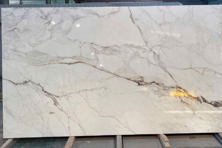 Création de comptoirs en quartz Laval